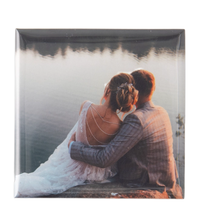 Imanes personalizados preparados como recuerdos para una boda